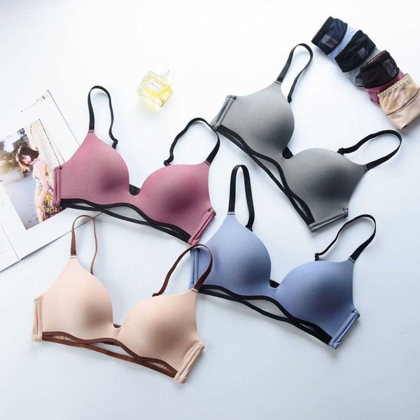 

new girl's lightweight underwear without steel ring, simple versatile, comfortable, breathable and gathered bra, Red;black