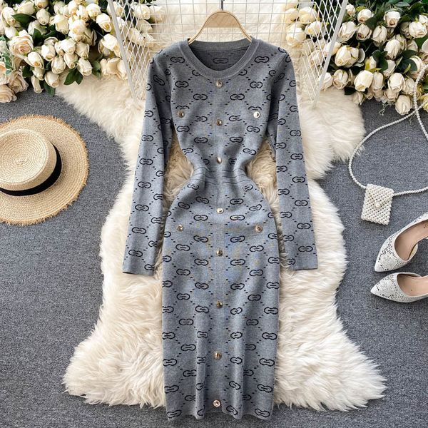 

2021 new knitted dress female new temperament ladies style retro jacquard tight-fitting hip bottoming skirt 2eui, Black;gray
