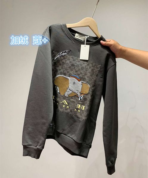 

kuoja quality fashion brand autumn / winter 2020 new embroidered flying elephant men's and women's round neck top, Black