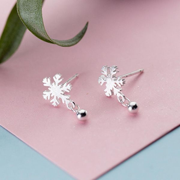 

2pairs матовой снежинка ухо коты light pearl серьга ухо ювелирного изделия ухо dangler light pearl серьга шпилька для рождества qyldxv mywjq