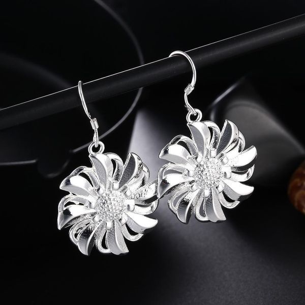 

wholesale price flower cute lady retro women silver color earrings charms cute nice fashion classic jewelry charms wedding le059 h bbyzhv, Golden