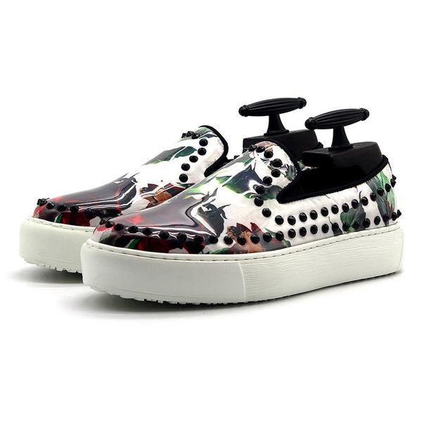 

new men handmade print rivets leisure loafers flat heel slip on fashion casual shoes hombre, Black