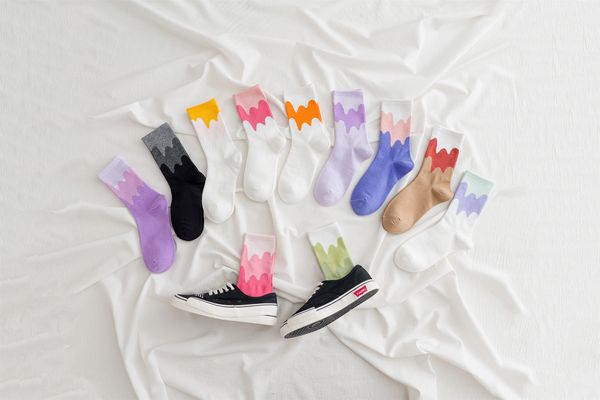 

lady's women's colorful socks sport 2021 design soft cotton cotton crew socks new design breathable outdoor socks, Black;white