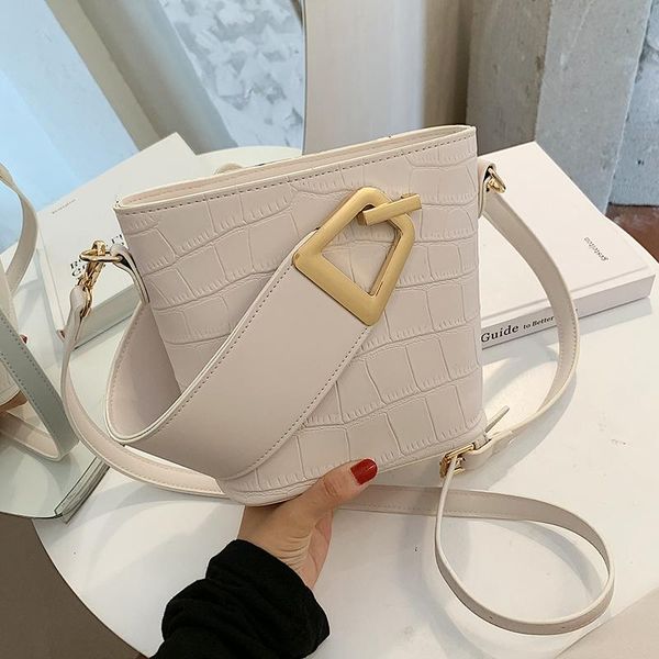

women's bag 2020 designer bag fashion bucket handbag & unusual shoulder messenger width 21cm height 18cm