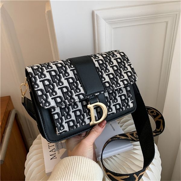 

83% off wholesale sale 83% off factory for sale 2022 fashion net red women's bag trend printed letters women's single shoulder bag