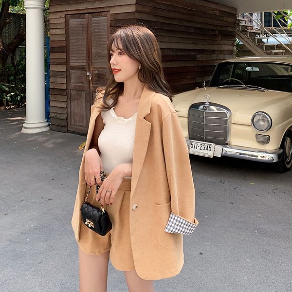 

2020 autumn and winter new autumn and winter new korean women's clothing velvet plaid stitching solid color small suit short two-piece, Gray