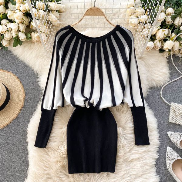 

2021 new female designer knitted or crocheted chic bat elastic winter fashion streetwear dress in short sweater fbwz, Black;gray