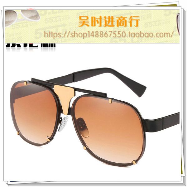 

style trendy men metal two color sunglasses toad glasses personality, White;black