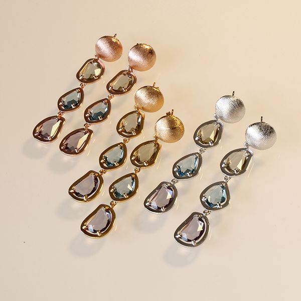 

new arrival vintage color crystal teardrop stud earrings for women 2019 selling new luxury fashion jewelry, Golden;silver
