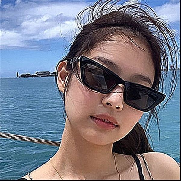 

lgirls, polarized cat's sunglasses, small face, cool sun eye, jennie sunglasses m, White;black