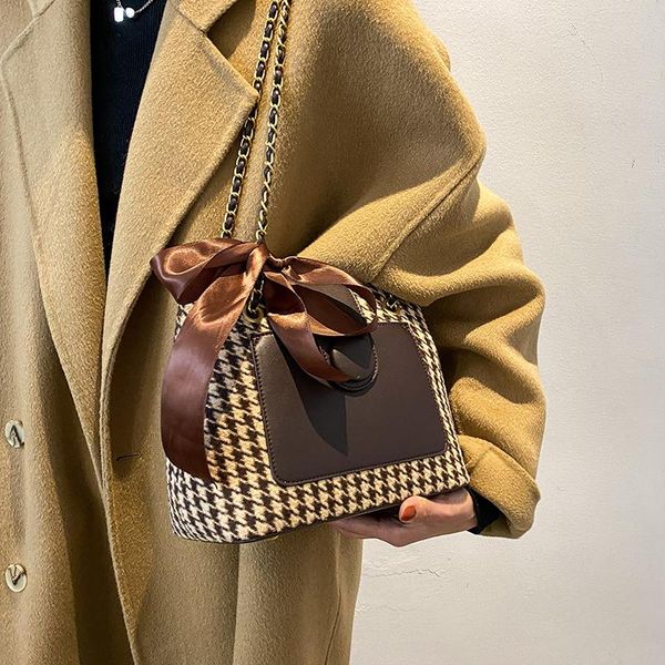 

cross body high-end bag, western style bucket check pattern retro shoulder female 2021 trendy wild chain messenger bag