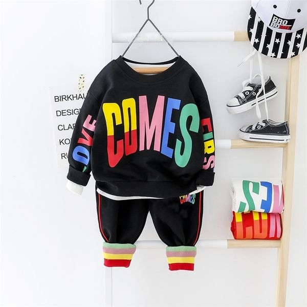 

hylkidhuose spring baby girls boys clothing sets love multicolor letter t shirt pants casual style toddler infant clothes y200803, White