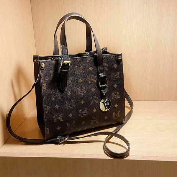 

2022 latest handbag factory store on women's winter texture single shoulder diagonal large capacity portable tote j73t