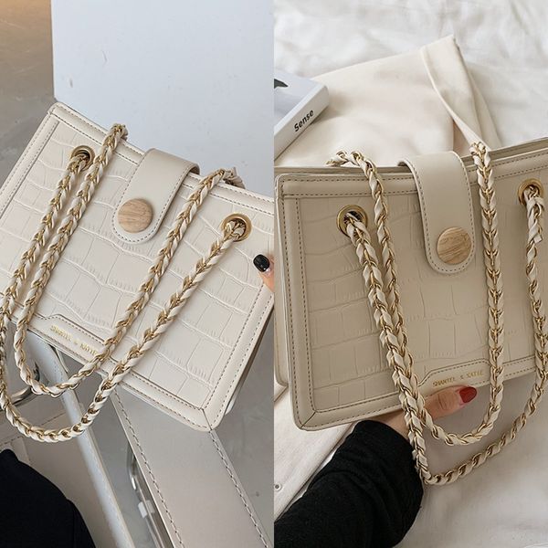 

fashionable small shoulder women's 2020 new fashion fashion one shoulder messenger bag net red foreign style chain underarm bag fywnb