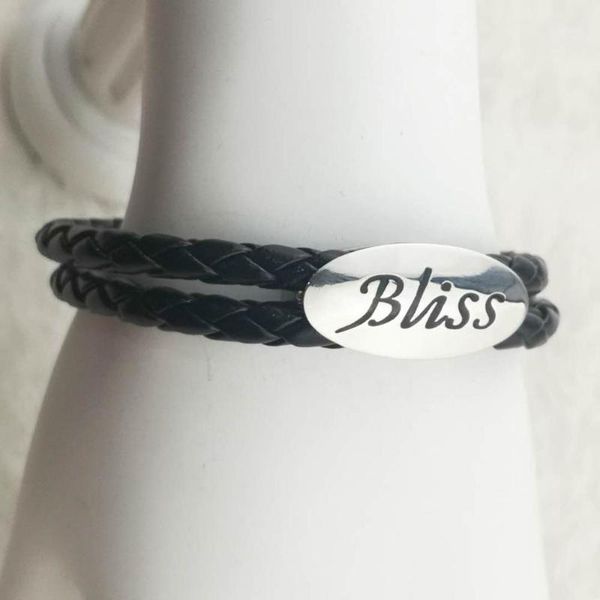 

major suit classic european and american woman style bracelet steel1, Black