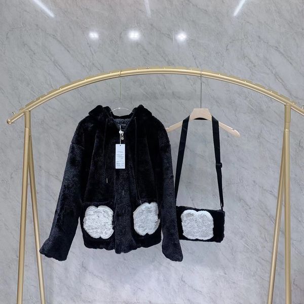 

2021 winter new lamb wool stitching hooded sweater women thickened warm pullover coat have hand warmer, Black;brown