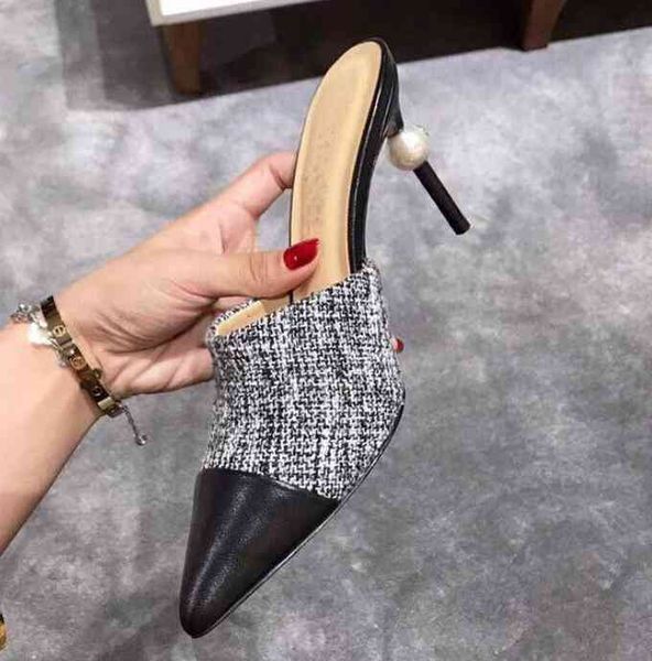 

suede quality women 7cm mid-heel slide sandals,hardware detail on fold over fringe,size 35-40, Black