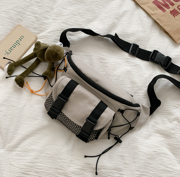 

2020 women cute waist bag fashion mens bumbag for woman belt bag girl cross body bag sac banane with toy sport qs