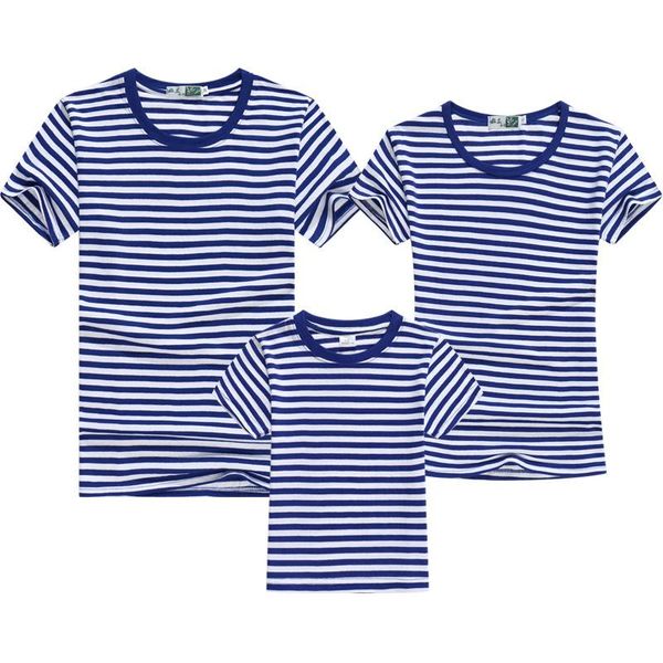 

95 хлопок семьи matching одежда отец мать дочь сын семья футболка мужчины streetwear повседневная пляж t shirt tee tshirt wmtpjc hxclothes, White;black