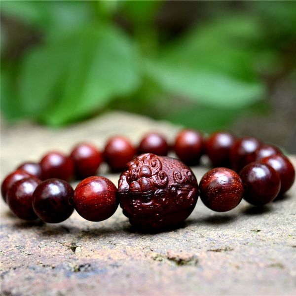 

ms. xiaoye red sandalwood bracelet with beads of buddha in hand, Black