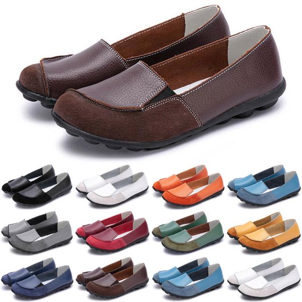 

2021 discount luxury women casual shoes black loafers outdoor green flat slip on fashion womens trainers sneakers size 36-42 color18
