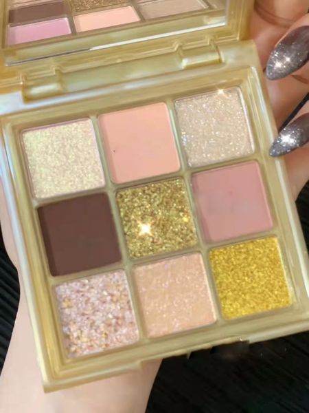

brand new beauty items eyeshadow makeup eyeshadow platette 9color have in stock 12pic
