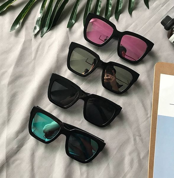 

net star same type glasses female fashion black super round face box korean color film reflective sunglasses man, White;black