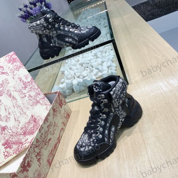 

snow new color matching round head female plus velvet cotton flat boots female martin casual all-match non-slip female short boots, Black