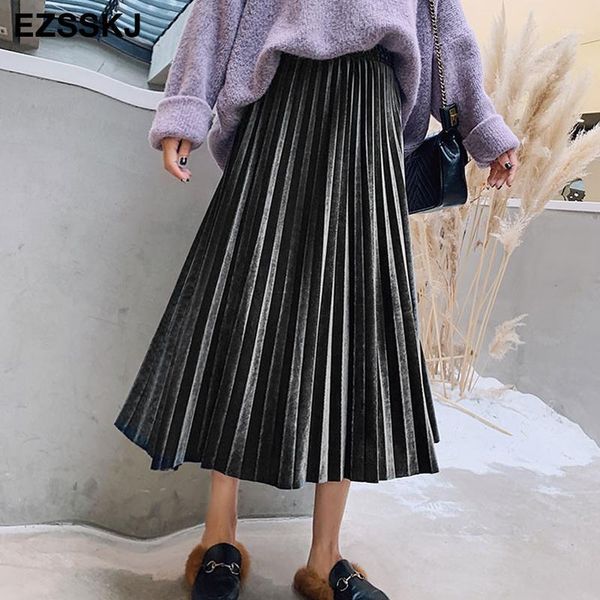 

gold velvet pleated half-length skirt female autumn winter 2020 new mid-length black pleated velvet skirt women1