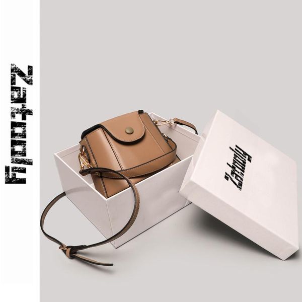 

new style in 2020, fashionable french mini-group high-level sense package, inclined bag, bucket bag, simple atmosphere