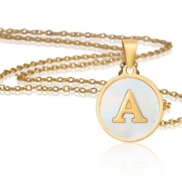 Collane con ciondolo a forma di lettera dell'alfabeto unisex di lusso Iniziali dalla A alla Z Lettere Fascino rotondo con collana di doratura a conchiglia bianca all'ingrosso