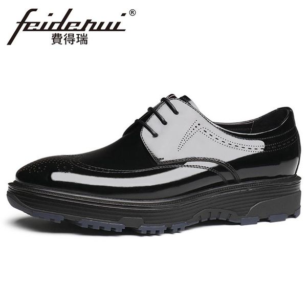 

2020 new arrival patent leather men's laces oxfords round toe man wingtip party flats formal dress platform brogue shoes ymx758, Black