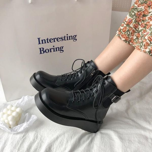 

flat heeled flat bottomed boots in europe and america in 2021, Black
