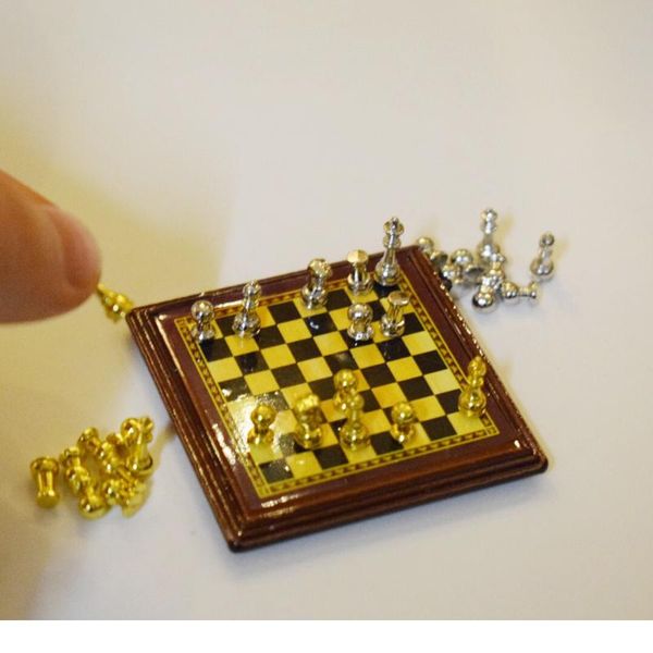 

mini 1/12 масштаб кукольный домик миниатюрный международный шахматный набор притворные игровые кукольные дом мебель дома украшения дома acce