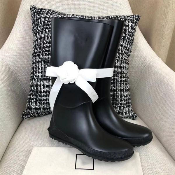 

boots solid leather slip-on middle tube shoes rubber soft sole casual all-match flat 2021 winter women, Black
