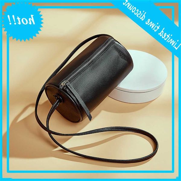 

2021 new head leather women's thin shoulder strap bucket japanese and korean messenger boston pillow cylinder bag