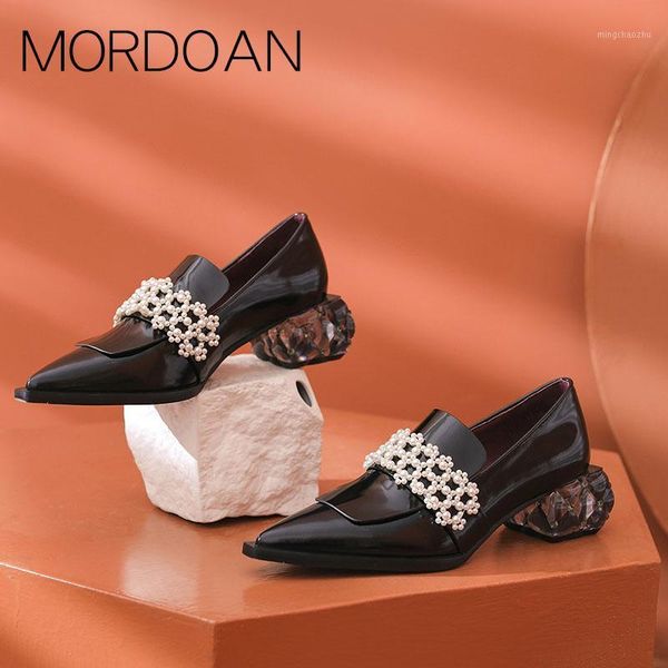 

dress shoes mordoan small leather nuzhen women's square heel autumn 2021 medium thick single1, Black