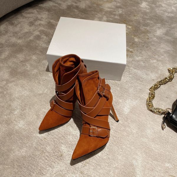 

2020 new women's boots with sharp tips and high heels short boots women's english style martin boots all over the world, Black