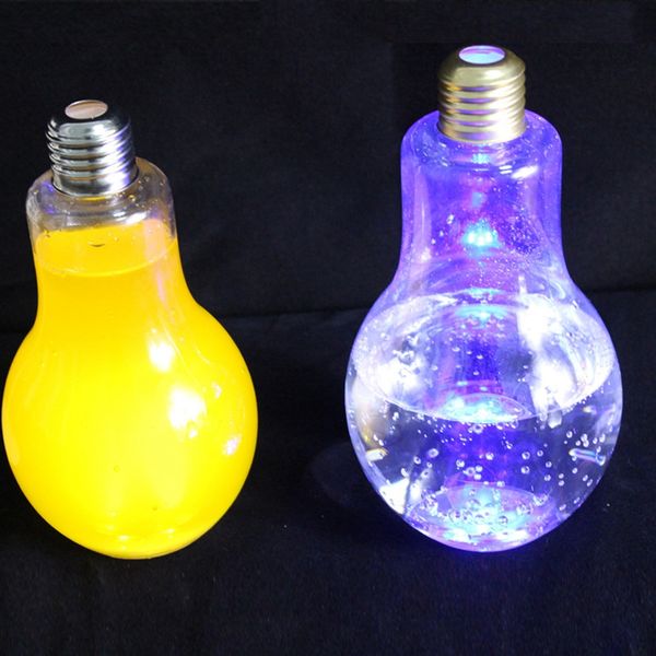 

led light bulb water bottle plastic milk juice water bottle disposable leak-proof drink cup with lid creative drinkware wholesale cfvt0435