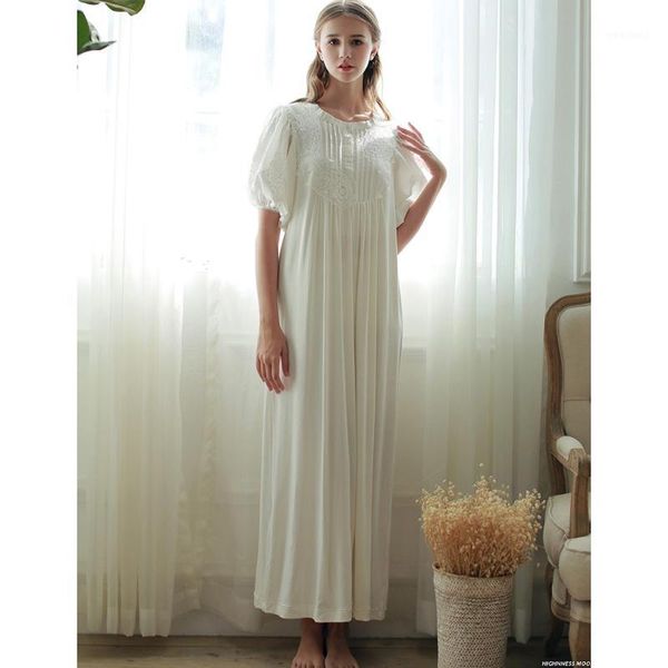 Damen-Nachtwäsche im Großhandel – 2021 Sommer-Prinzessin-Stil, weißes langes Nachthemd für Damen, hochwertige Modal-Vintage-Pijamas Roupao feminino