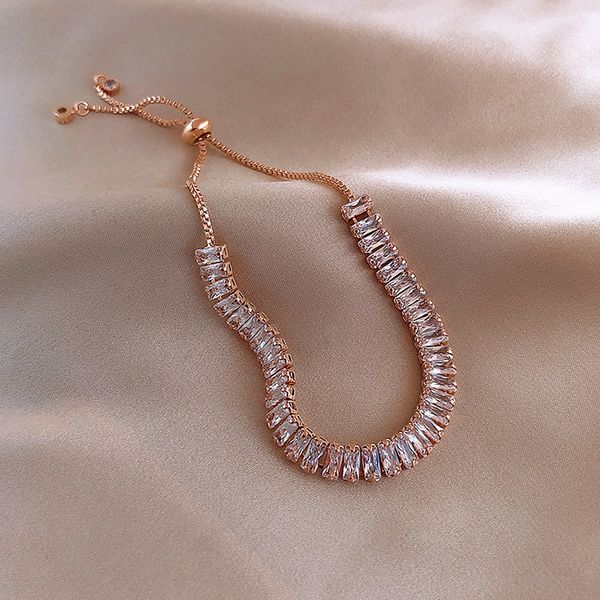 

высокого качество циркона женщины ins braceletbracelet braceletfashion мода пара браслета с чистым красным темпераментом g40ac, Golden;silver