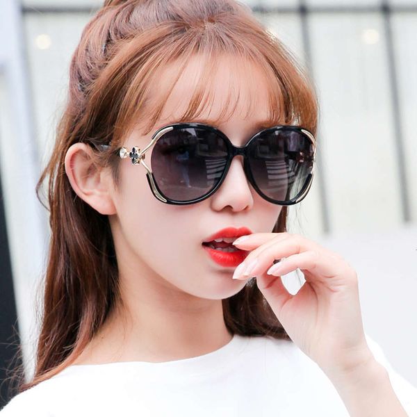 

uv polarizing sunglasses fashion women's korean protection 2020 net red round face big frame women's fashion elegant, White;black