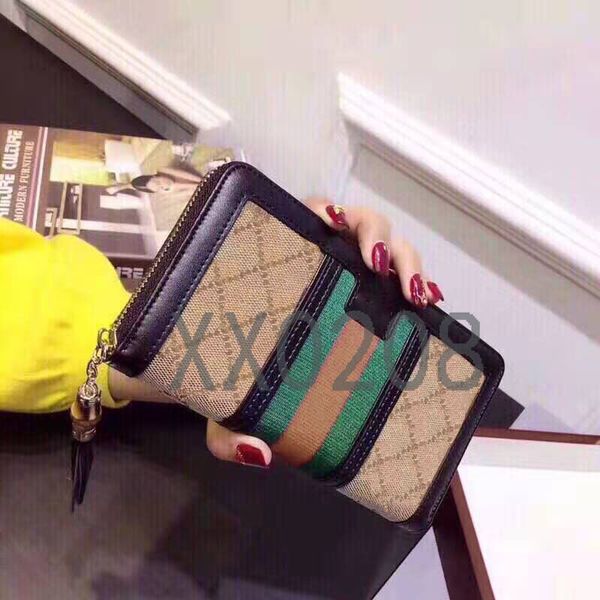 

the designer designed the 2021 brand new wallet card bag with many compartments, which is super practical, and the size is 19cm * 10cm