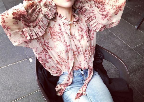 

2019 spring women lace printed long sleeve chiffon shirt1, White
