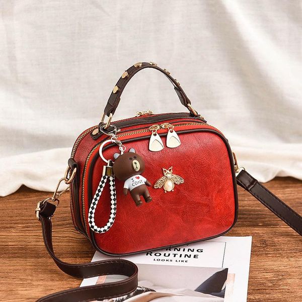 

the new ladies fashion small breeze fashion women's bag slung shoulder bag