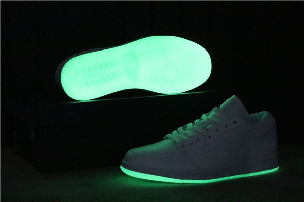 

limited edition jumpman 1 low cut jumpman 1 low luminous white basketball shoes women men fashion trainers new designer sneakers