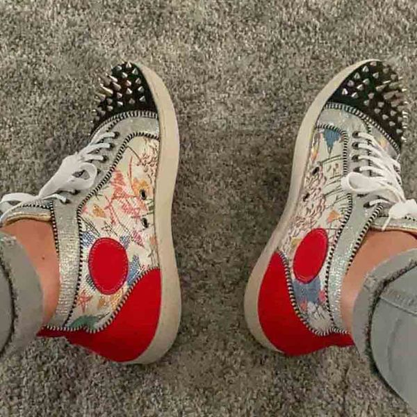 

с коробкой] известный дизайн красный sole тапки пришивания высокое качество кожи red bottom sneaker graffiti пришивания с повседневный walk, Black