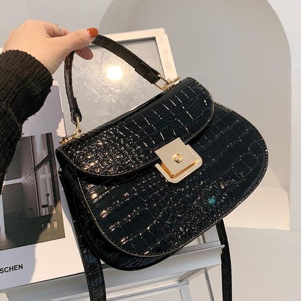 

shoulder bags crocodile pattern tote 2021 fashion pu leather women's designer handbag lock messenger bag