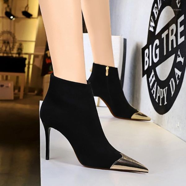 

2021 spring new autumn and winter women's boots nightclub high heels suede metal toe banquet prom plush boots women 34-401, Black