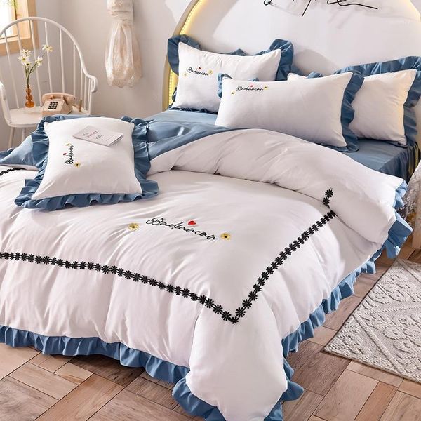 

korean princess style cotton four-piece lace bed skirt cotton bedding1
